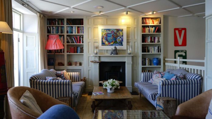 pexels-mikebird-106936-200kb Living Room Decor DIY: What's Worth Making and What's Worth Buying